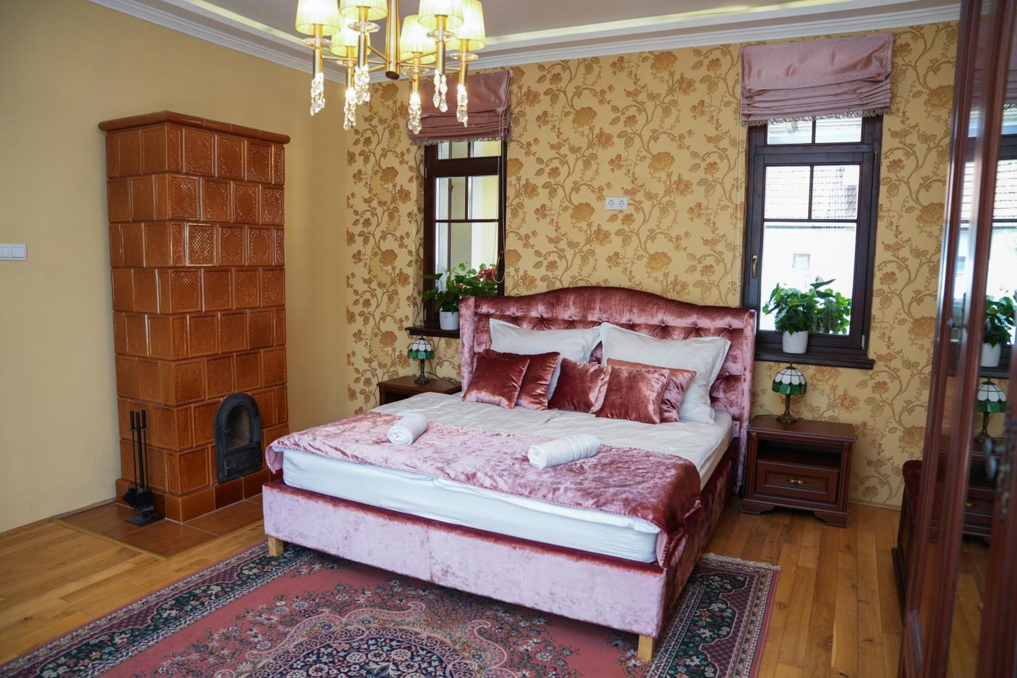 Várkert Deluxe Apartmanház Miskolc Exterior foto